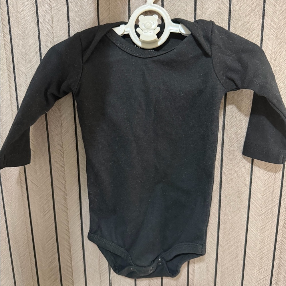Set of 2 Black Kids Bodysuit 9M - Picture 2 of 3